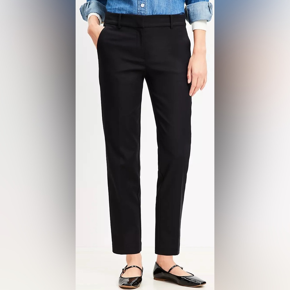 Ann Taylor Loft - Riviera Slim - Size 8